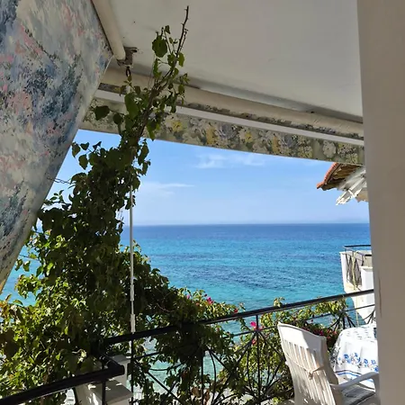 Aegean Sea Breeze Apartment Nea Skioni
